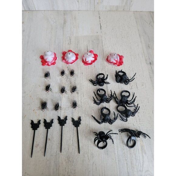 Halloween spider ring fly eyeball bat toothpick party accessories - Picture 8 of 9